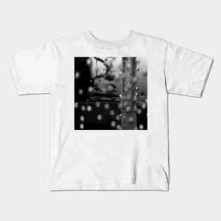 Water bubbles Kids T-Shirt